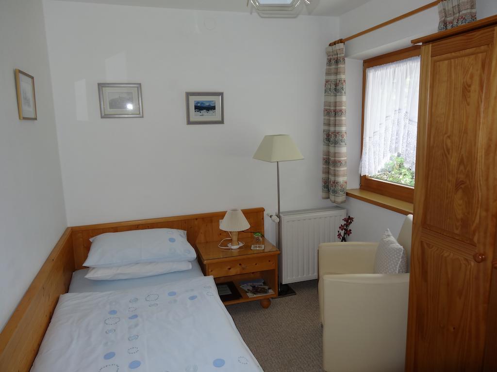 Bed and Breakfast Haus Karl'S Ruh Ehrwald Camera foto