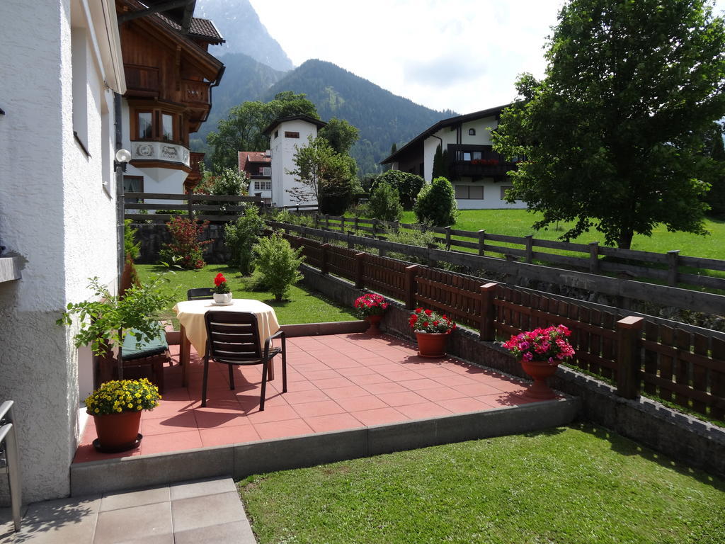 Bed and Breakfast Haus Karl'S Ruh Ehrwald Esterno foto