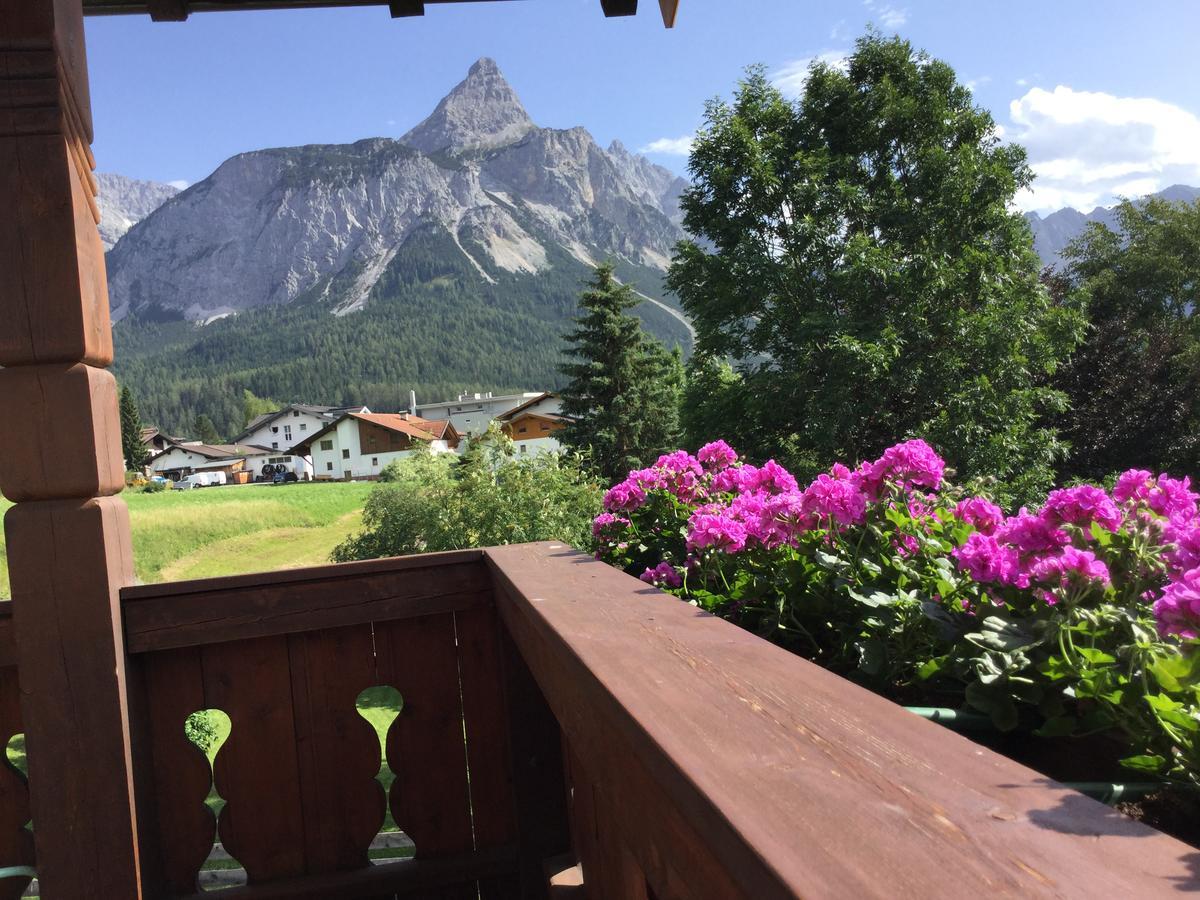 Bed and Breakfast Haus Karl'S Ruh Ehrwald Esterno foto