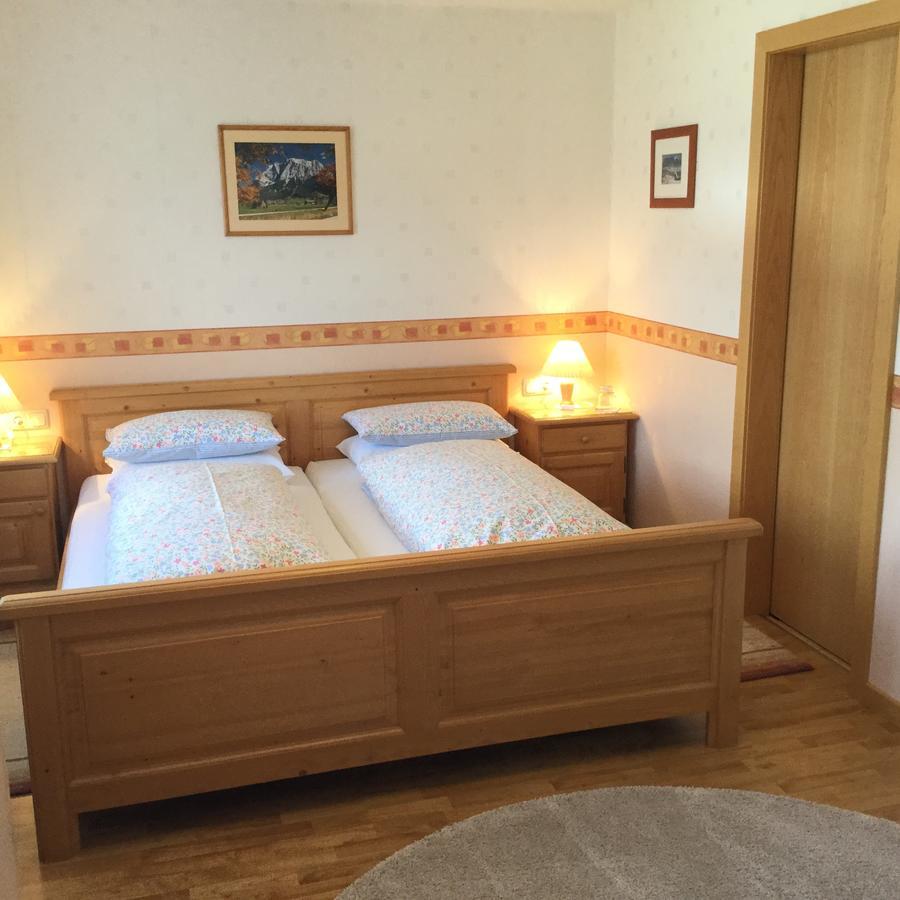 Bed and Breakfast Haus Karl'S Ruh Ehrwald Esterno foto